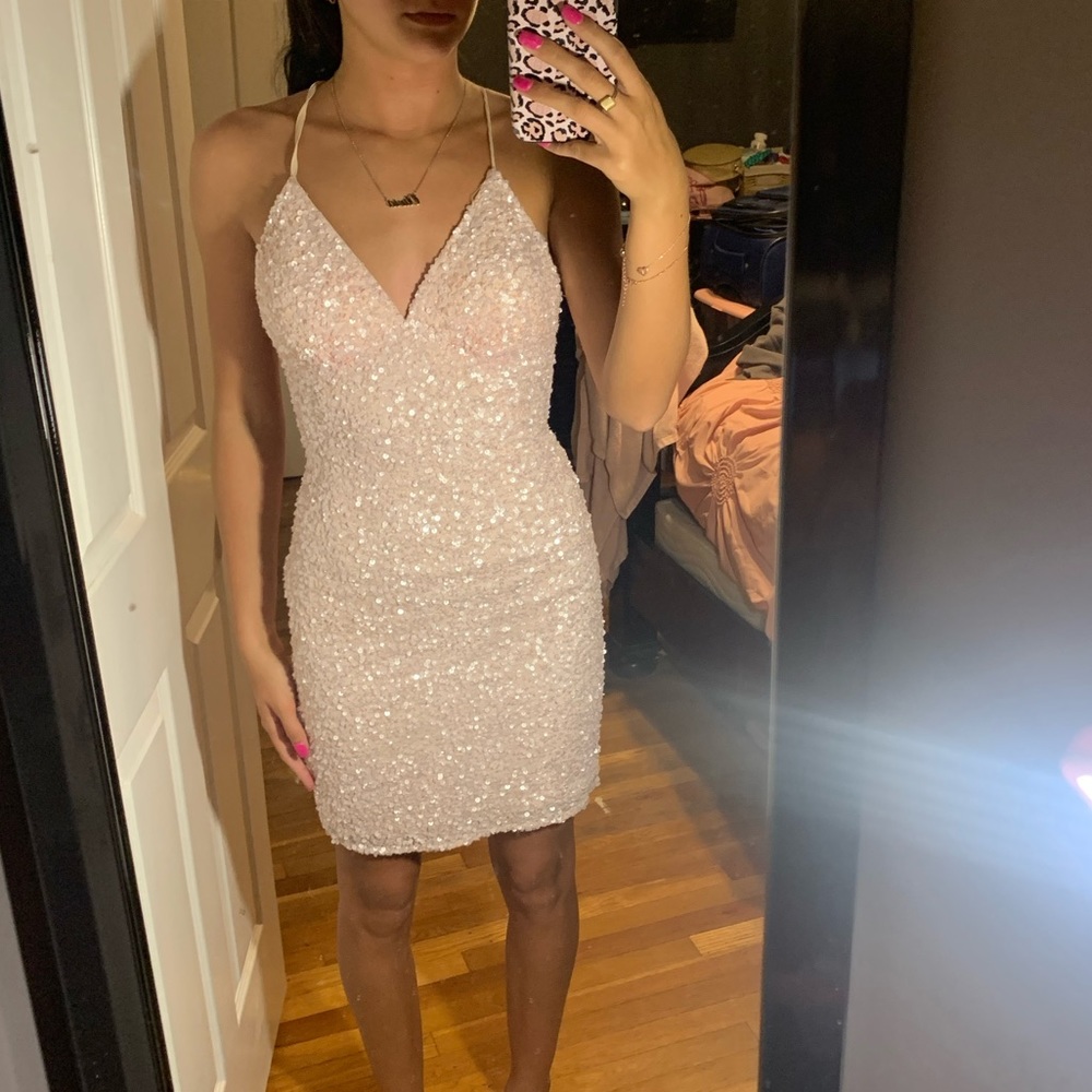only worn once for about 2 hours